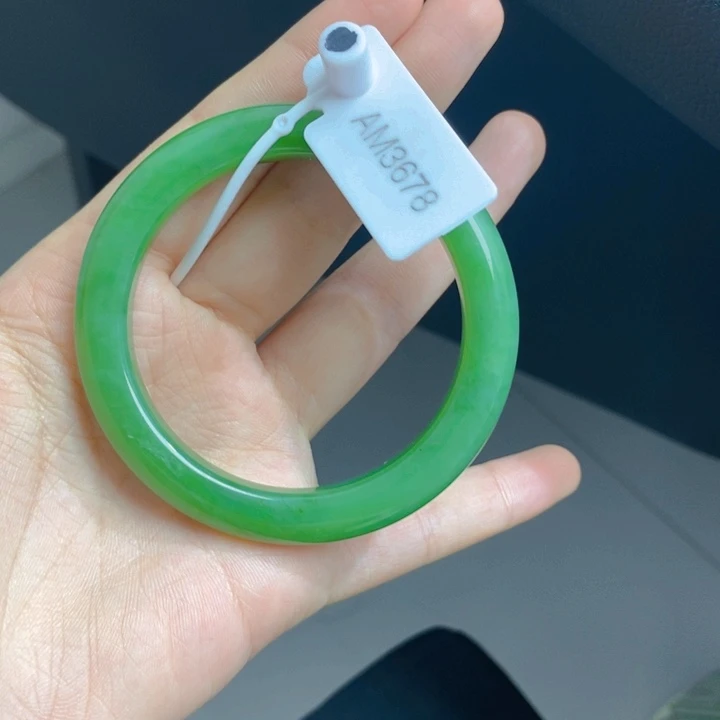 和田玉（碧玉）未镶嵌手镯