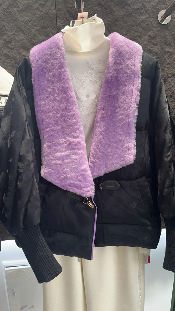 九门家拼色鹅绒服