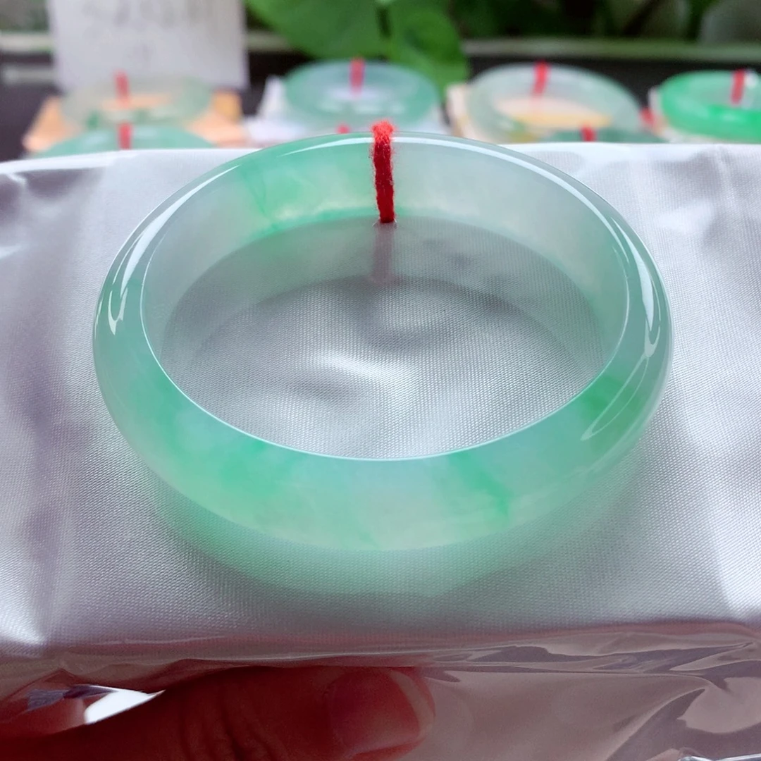 未镶嵌手镯（贵妃镯）翡翠55.8起胶白底青完美福利小手捡漏A
