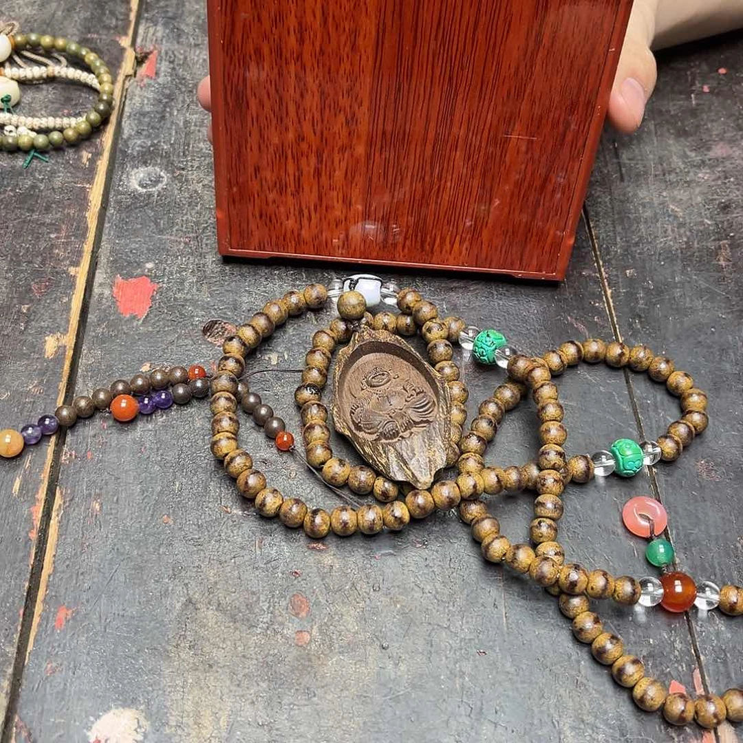 大叶紫檀（黑酸枝木类）