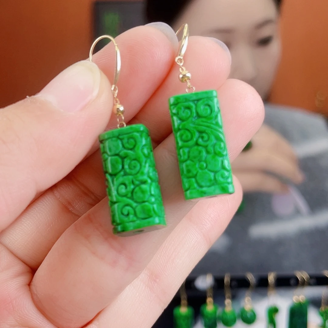 翡翠18K金镶嵌耳饰