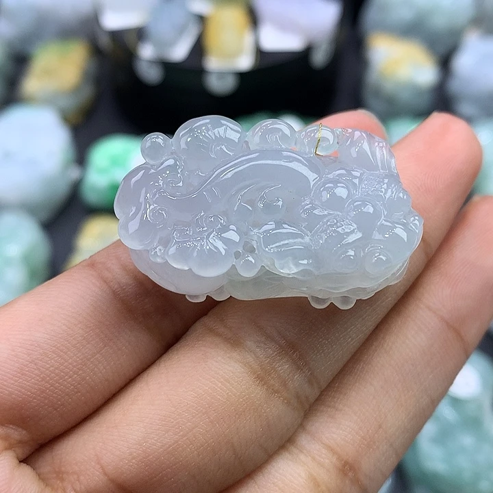 翡翠未镶嵌颈饰天然缅甸翡翠