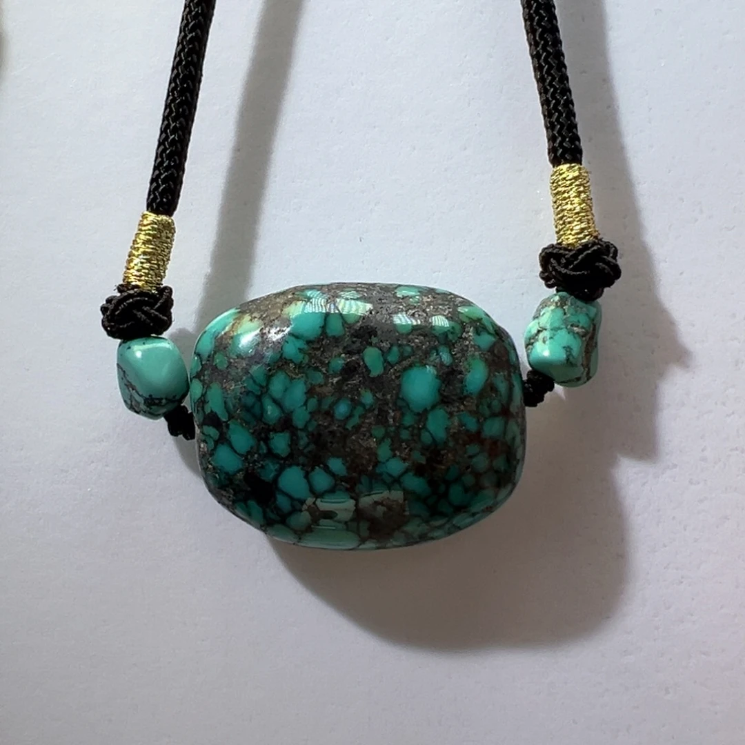 绿松石未镶嵌挂件