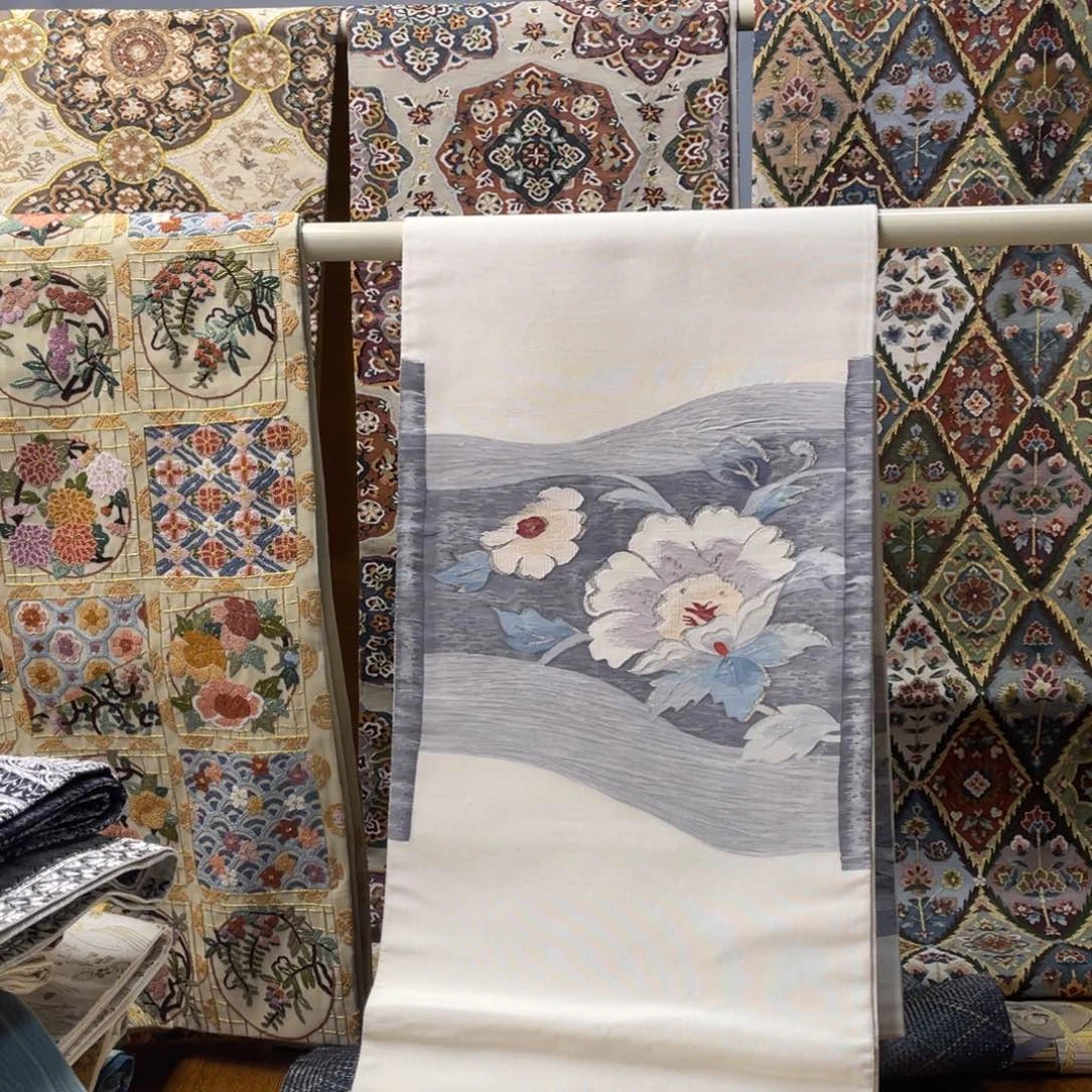 织绣本缂丝本缂丝