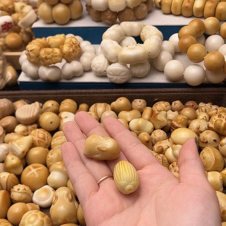 俗***人菩提根/象牙果吊坠