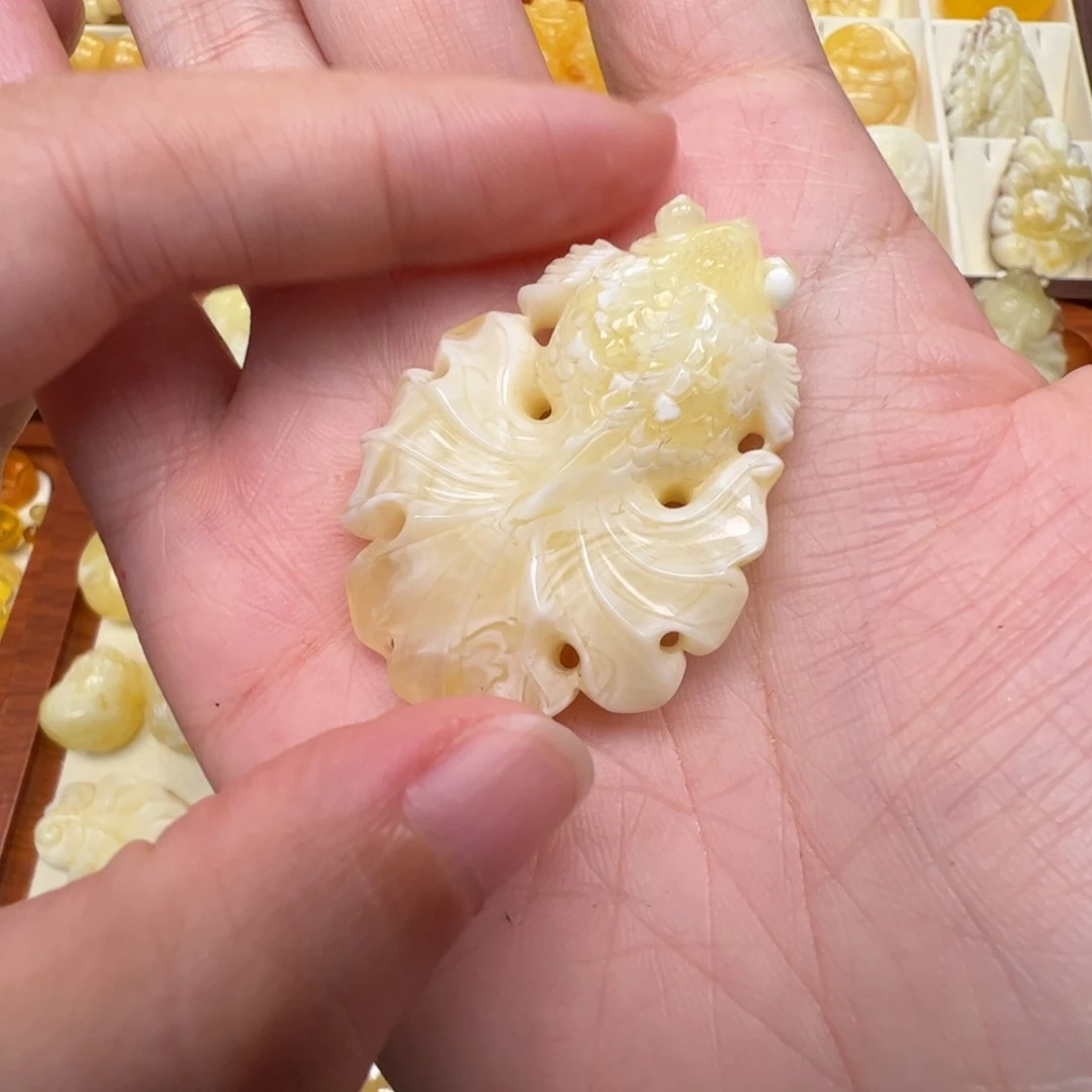 琥珀未镶嵌裸石蜜蜡