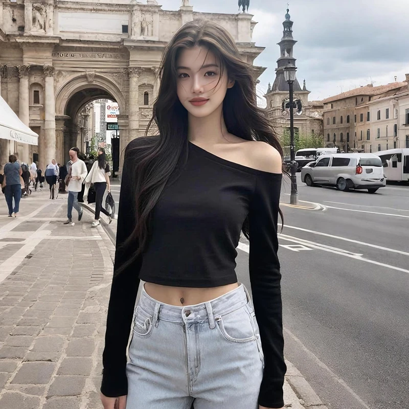 辣妹露肩斜领上衣秋季女款小个子高腰短款修身显瘦黑色长袖打底衫