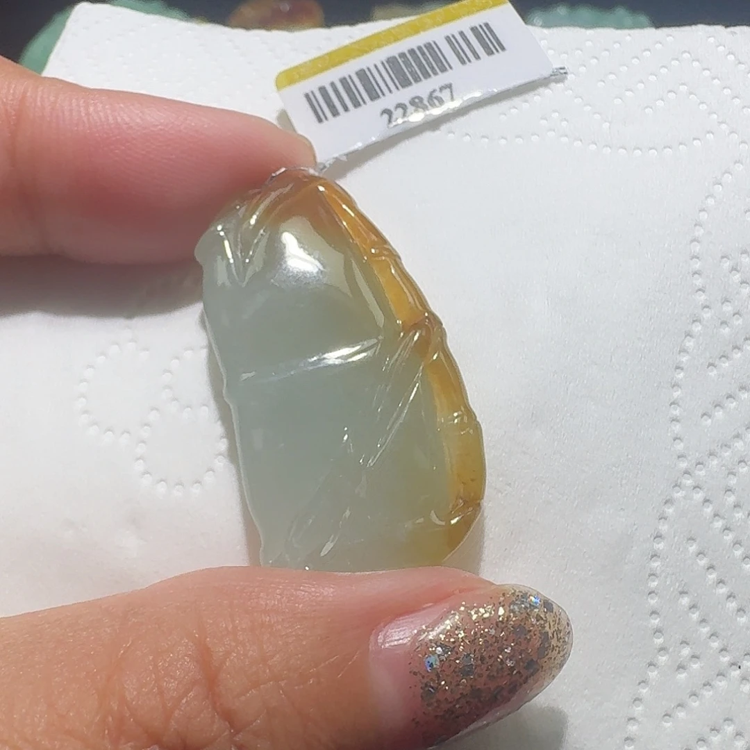 翡翠未镶嵌颈饰吊坠