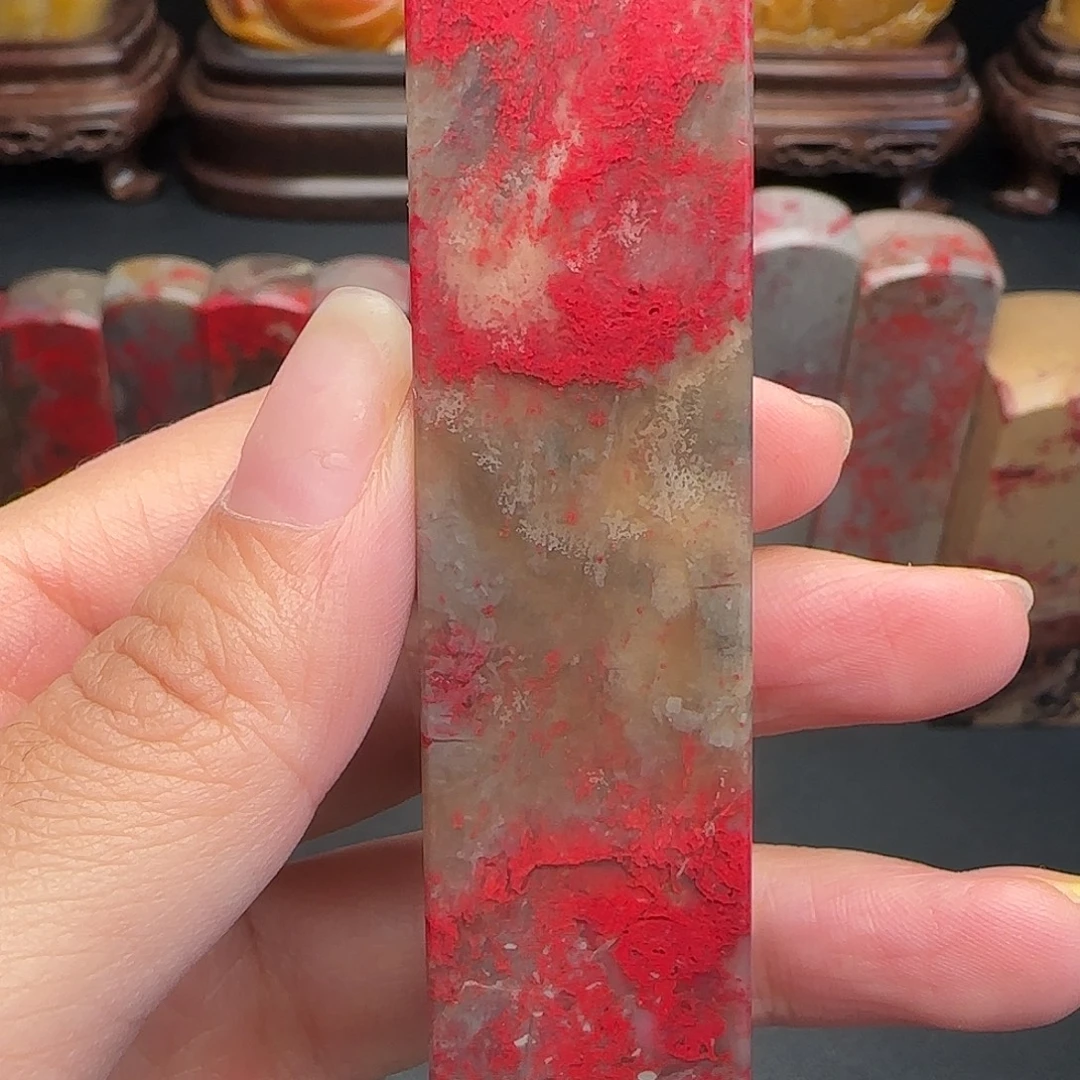 昌化石昌化鸡血石