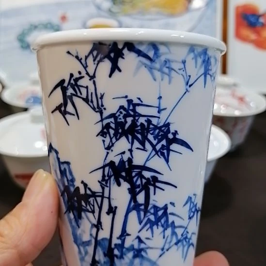 摆件陶景德镇陶瓷手绘板桥竹可乐杯