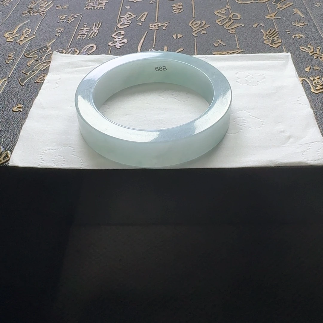 未镶嵌翡翠手镯定制翡翠