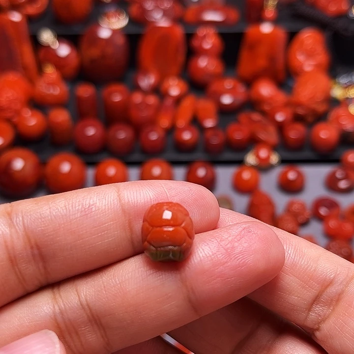 *****南红玛瑙未镶嵌配饰富甲