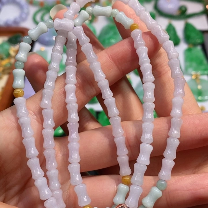 颈饰未镶嵌翡翠吊坠