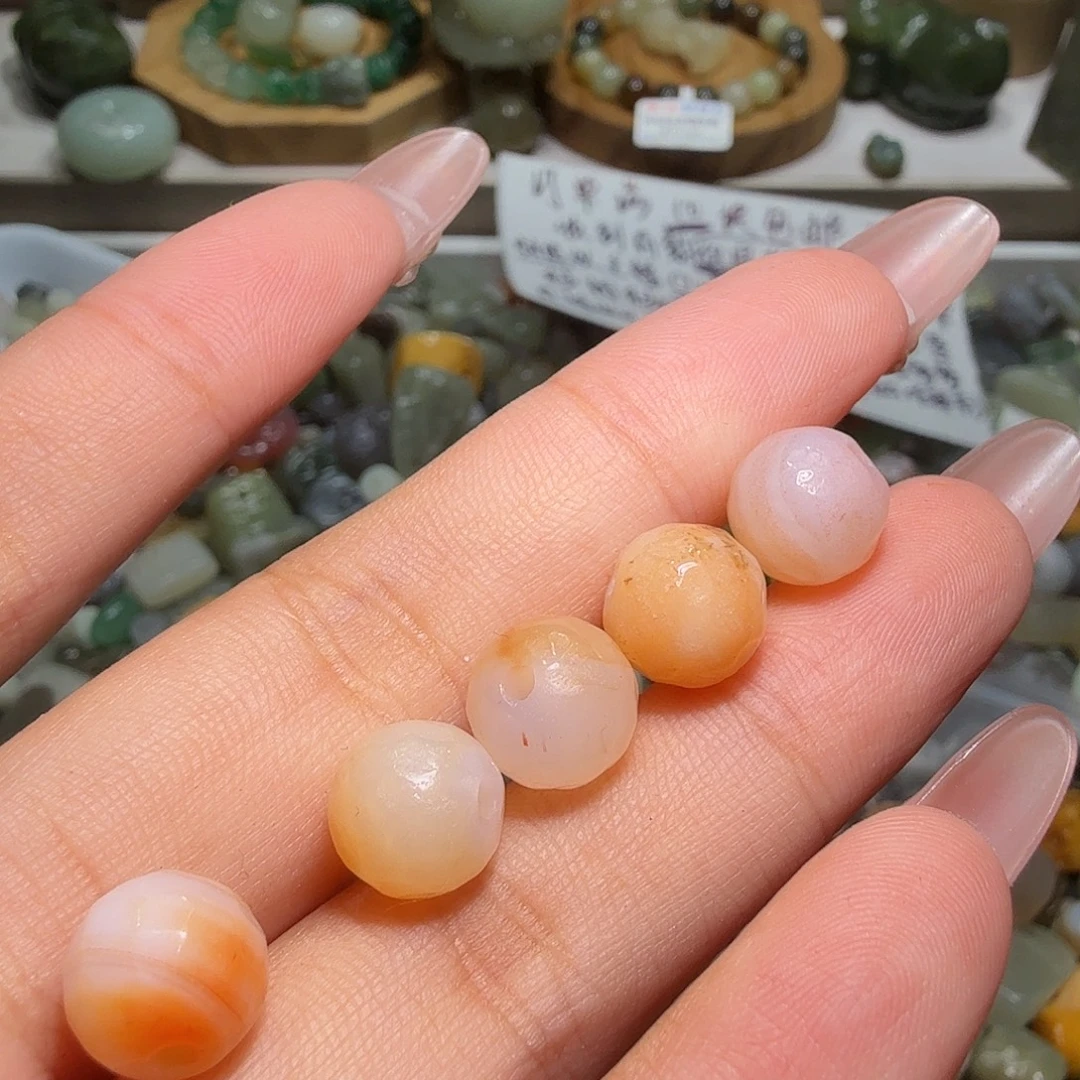 和田玉未镶嵌珠宝奇石