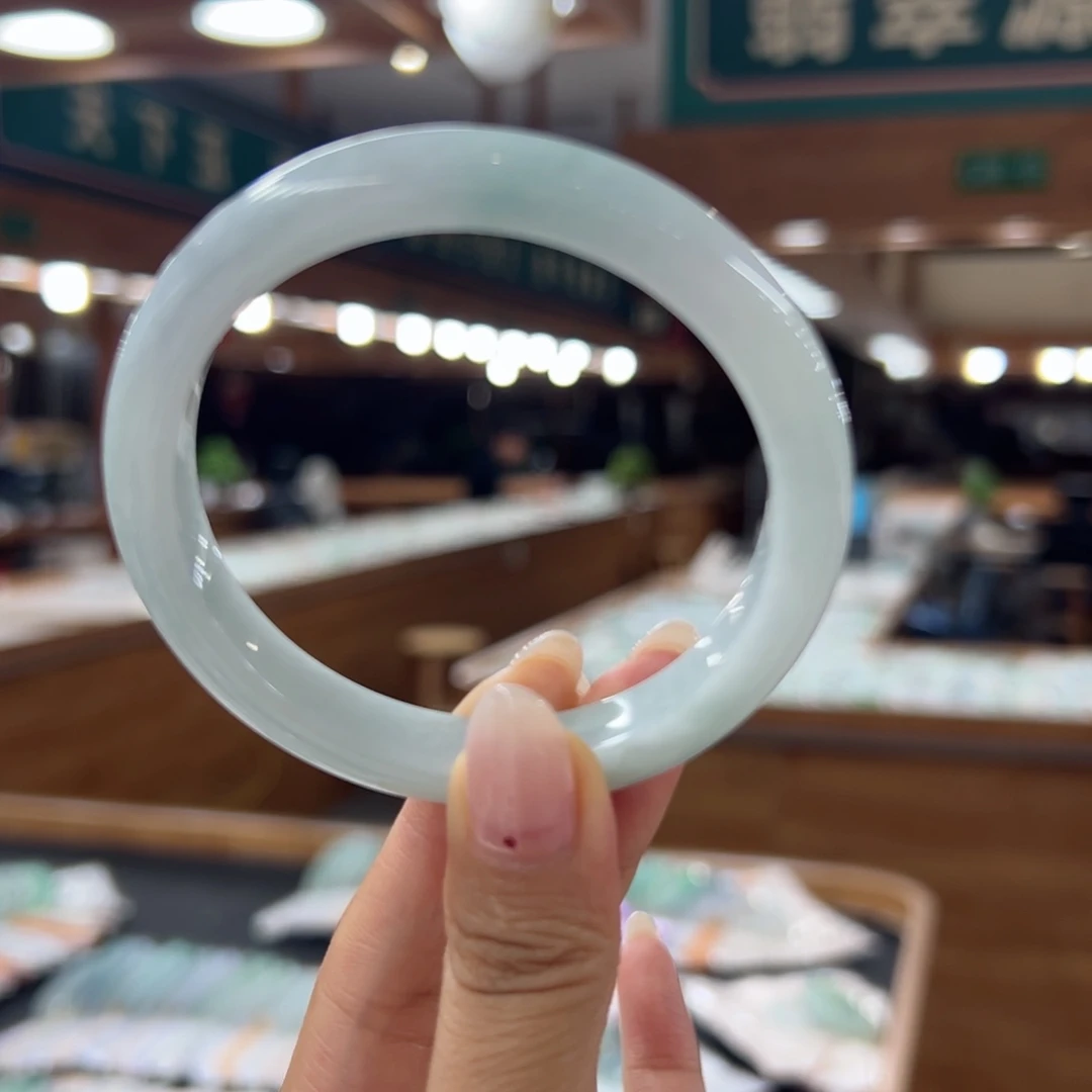翡翠手镯未镶嵌买断