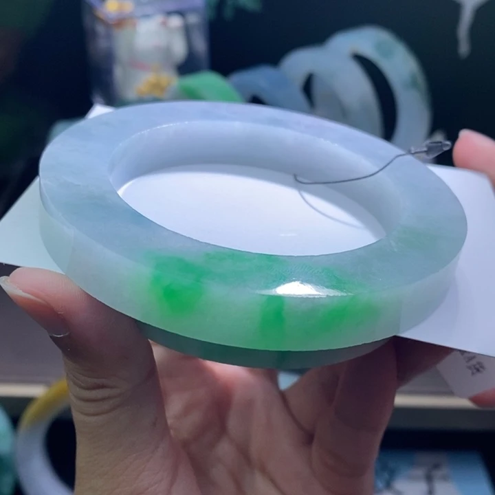 未镶嵌翡翠定制翡翠