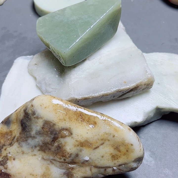 和田玉珠宝奇石未镶嵌