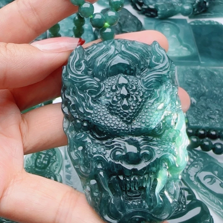 翡翠未镶嵌颈饰多样性发货天然A货翡翠