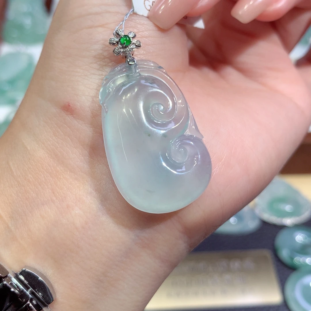 吊坠(不含链)18K金镶嵌翡翠