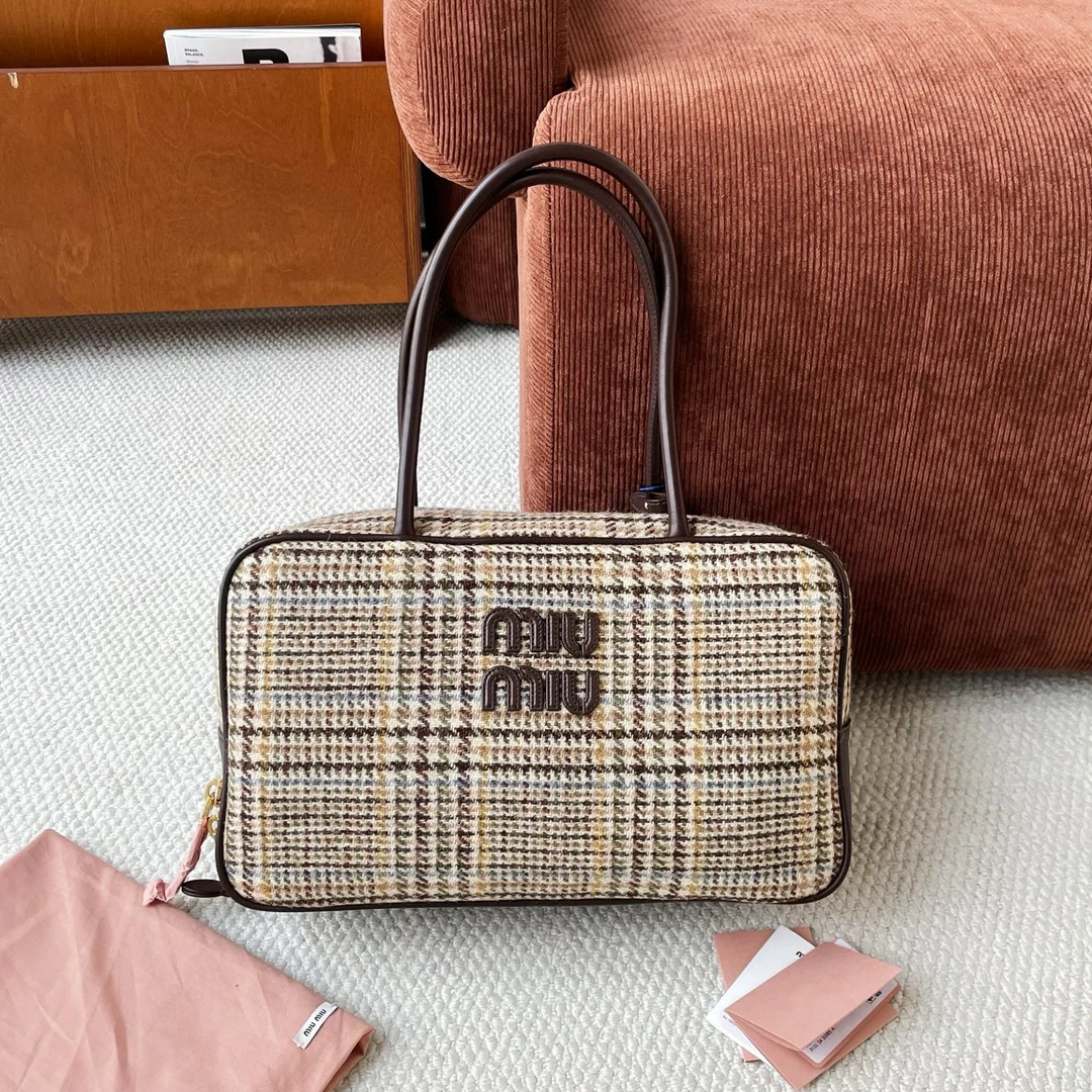 99新 MIU MIU/缪缪 毛呢大号公文包beau长柄JM2-8385