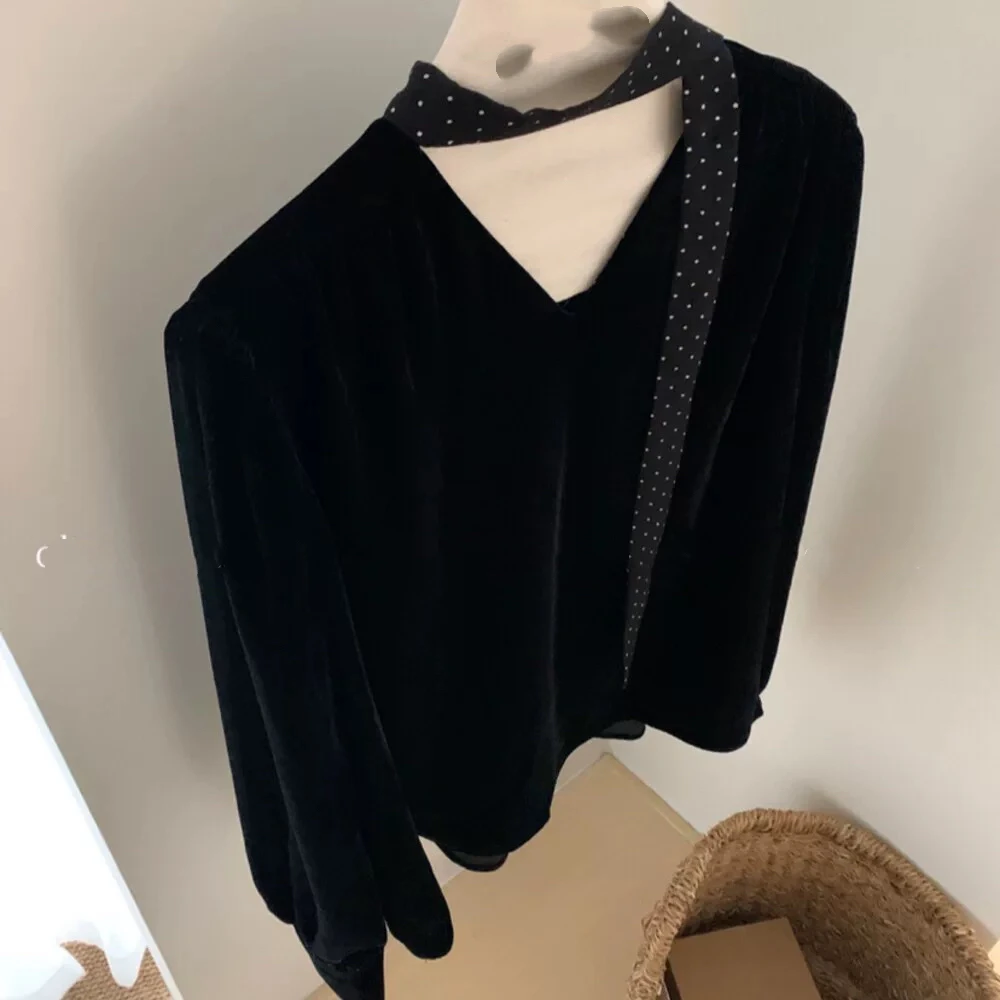 肉肉家*大码素雅波点丝绒上衣