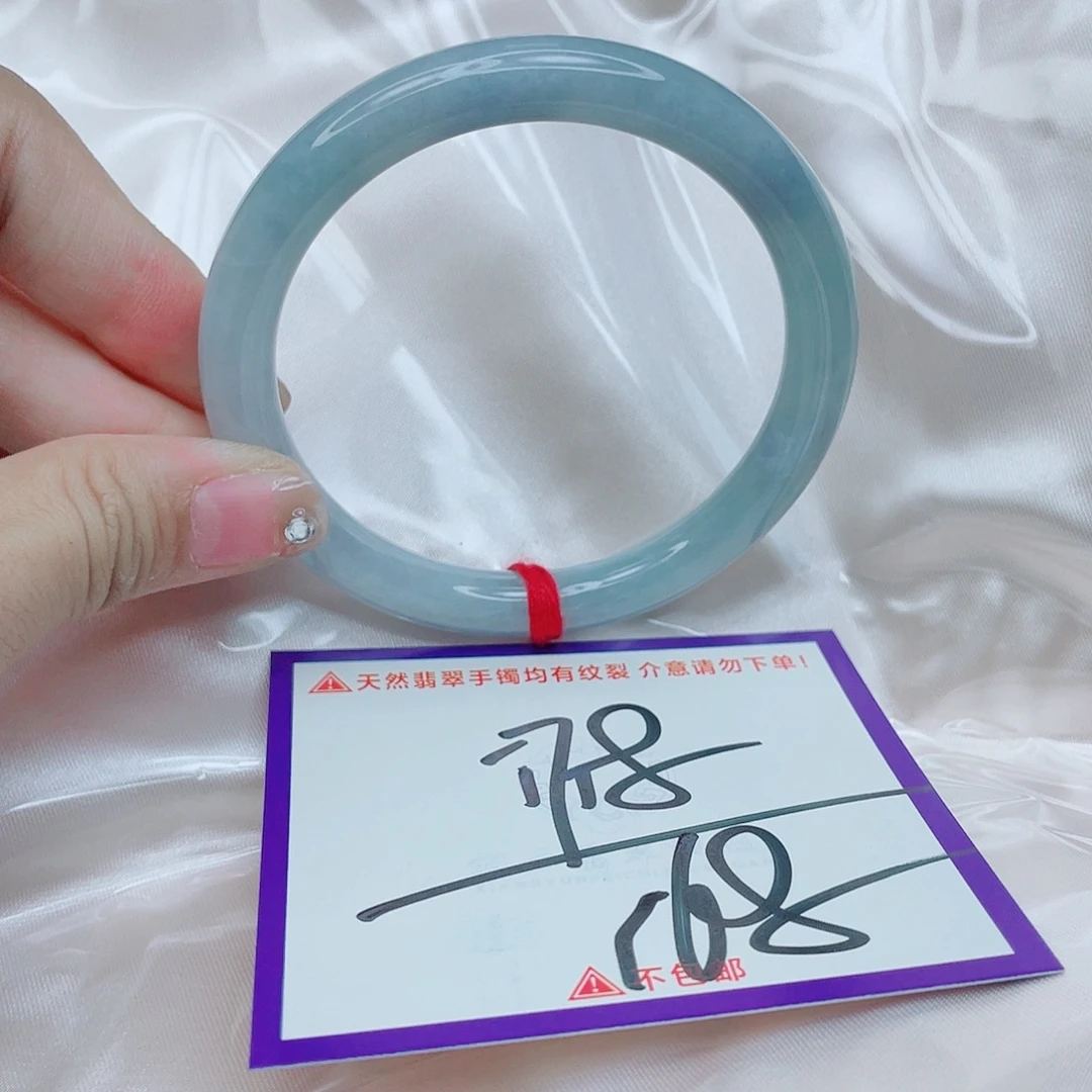 翡翠未镶嵌手镯翡翠