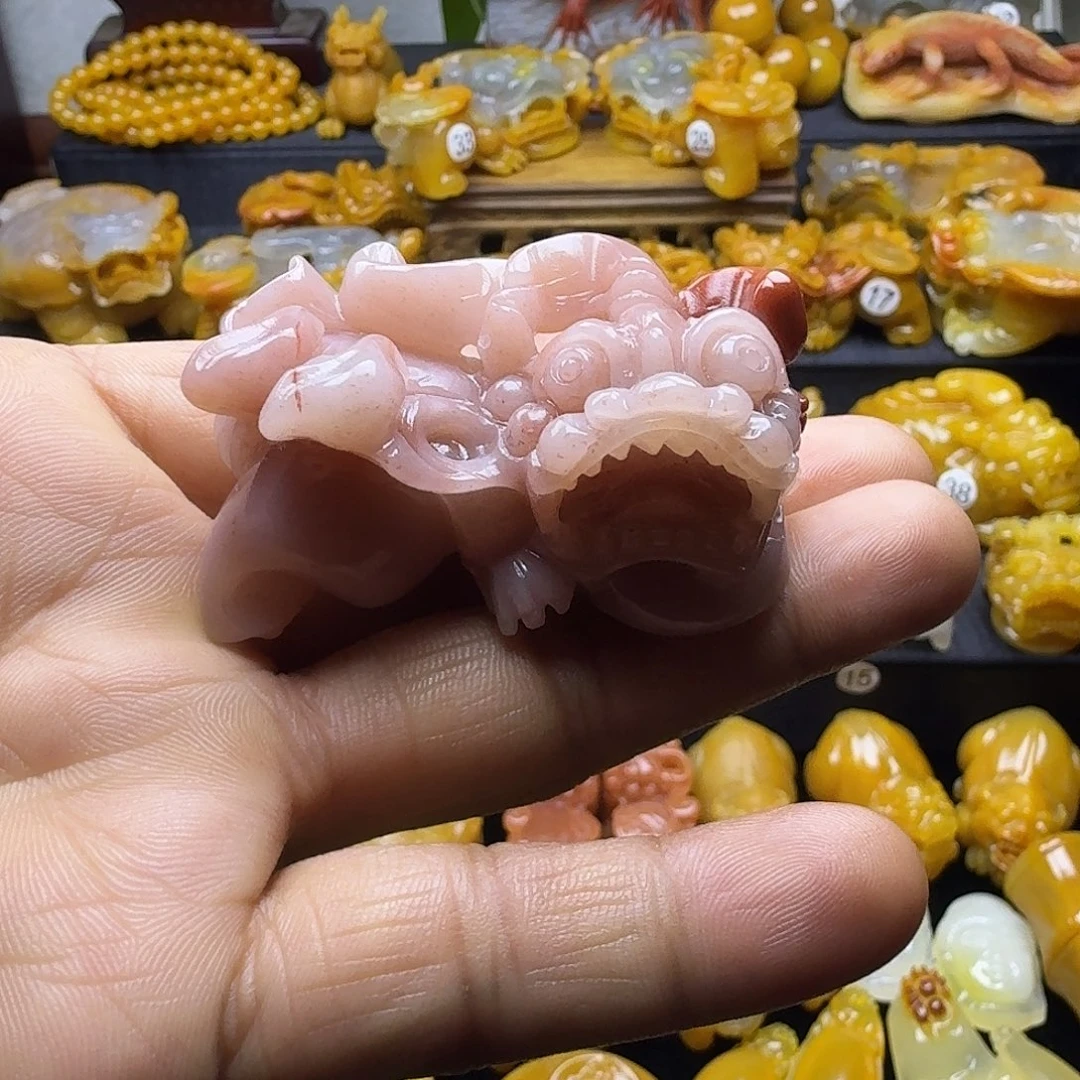 石英质玉（黄龙玉）未镶嵌手玩件