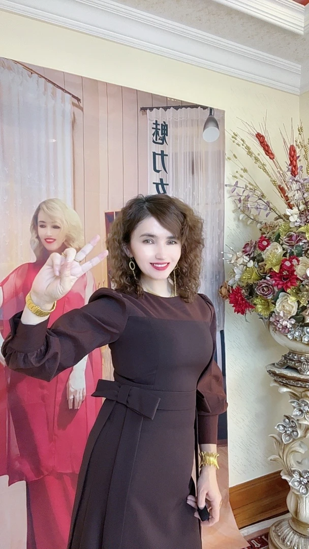 MODA KIZ法式气质收腰显瘦连衣裙简约时尚轻奢连衣裙