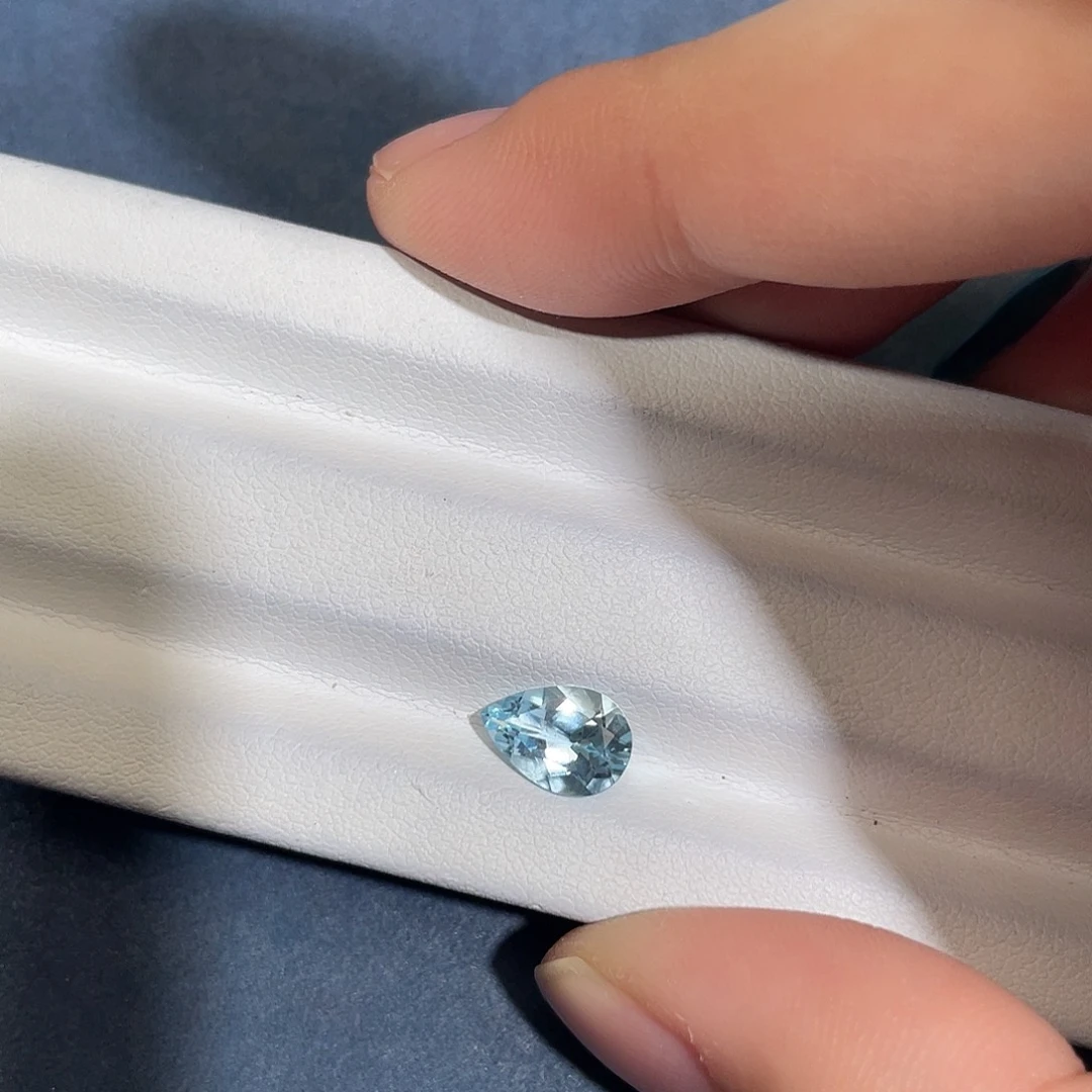 海蓝宝石裸石1.28ct