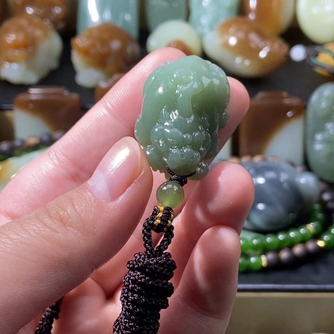 和田玉未镶嵌吊坠(不含链)