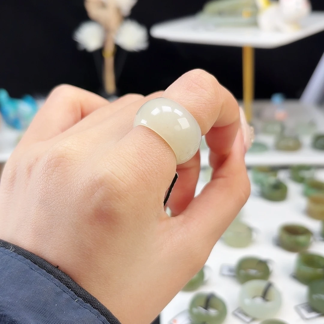 和田玉未镶嵌戒指P61晴水墩墩16.5不退换