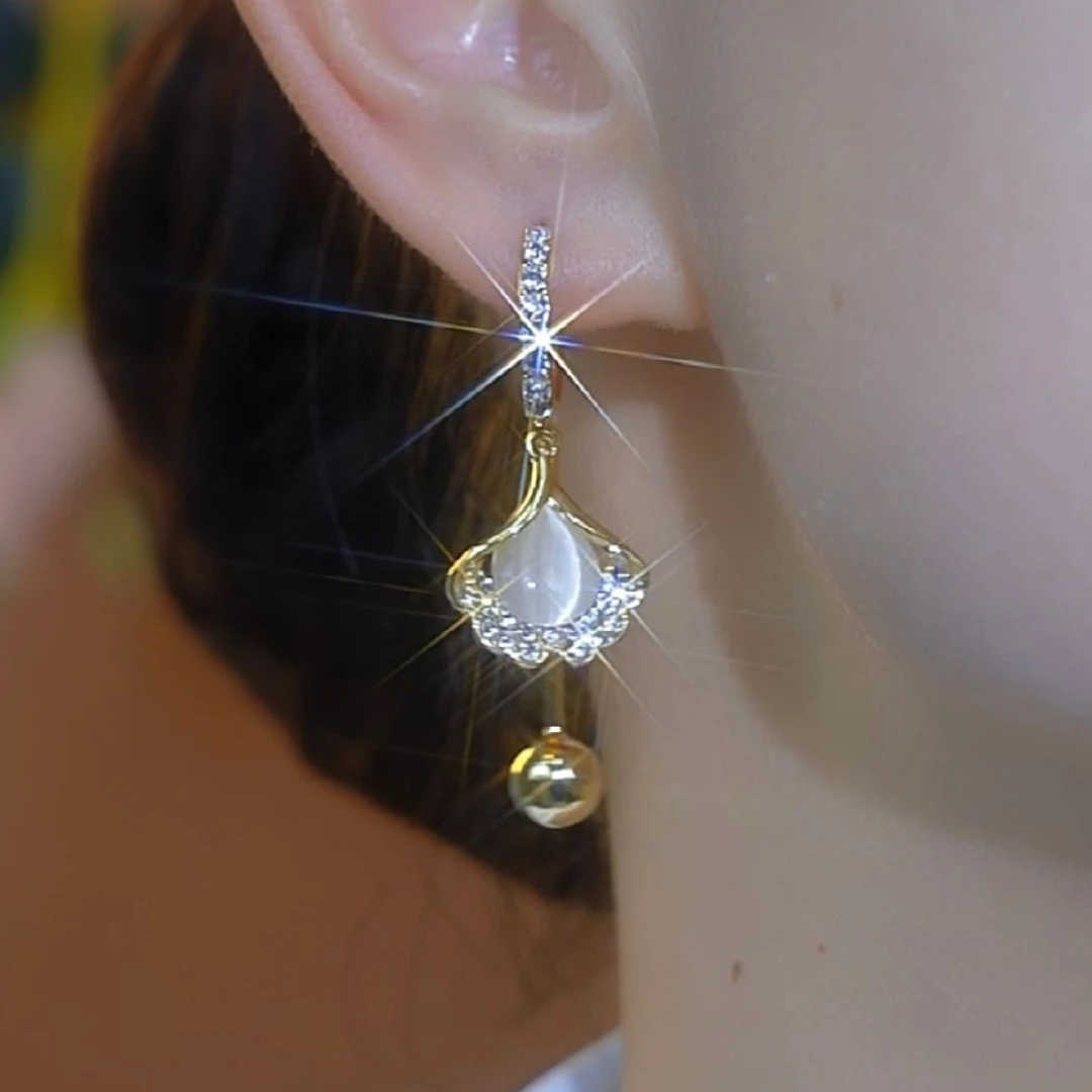 合金耳饰 轻奢小众设计感猫眼石银杏叶耳扣气质独特个性百搭耳环