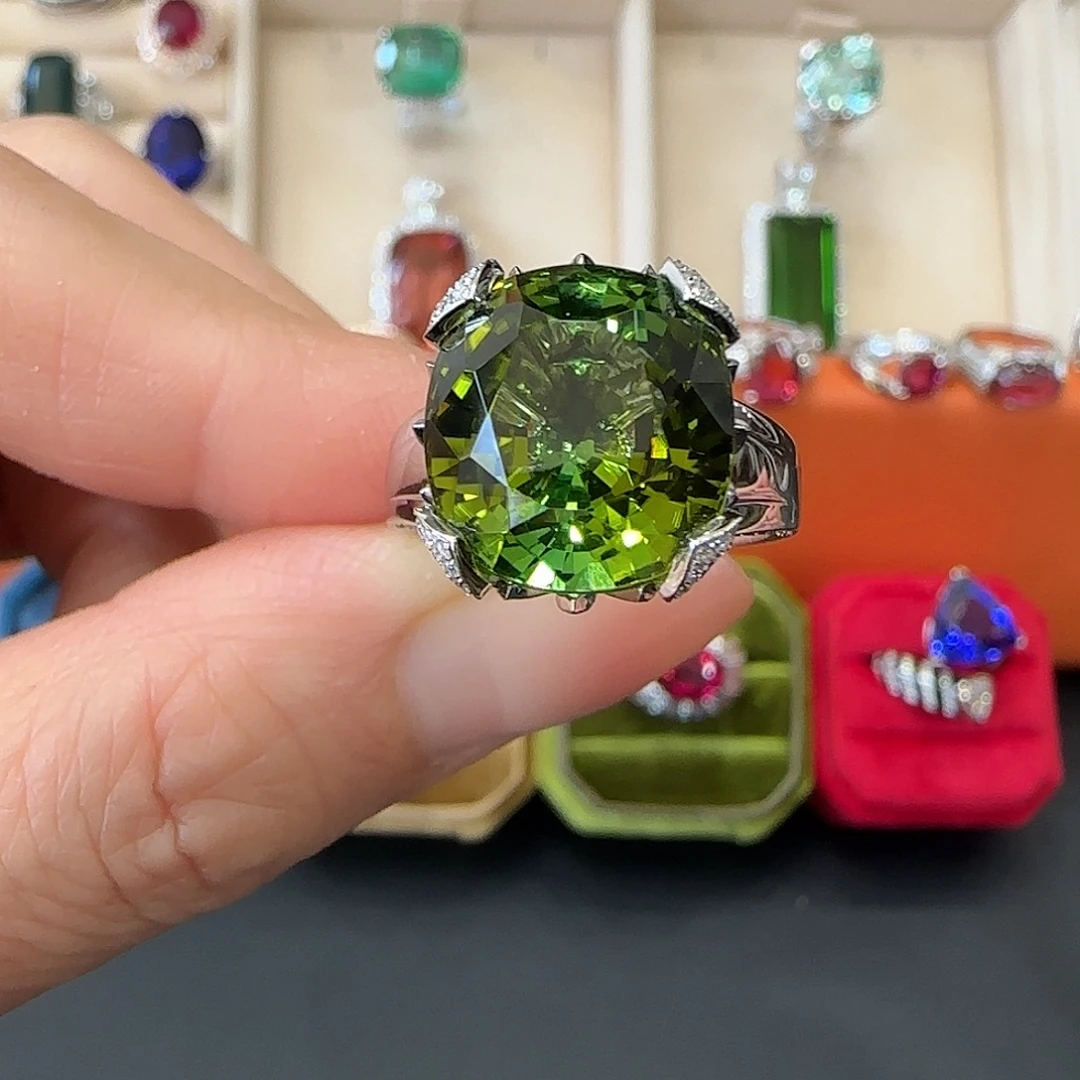 碧玺戒指18K金镶嵌13.3ct