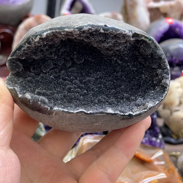 水晶摆件未镶嵌捡漏