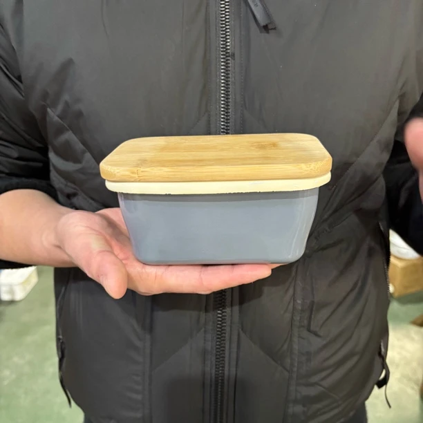 加厚珐琅方形黄油盒带木盖保鲜盒厨房收纳盒冰盒