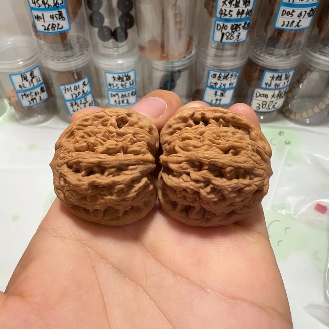 S01号文玩核桃38尺狮虎兽
