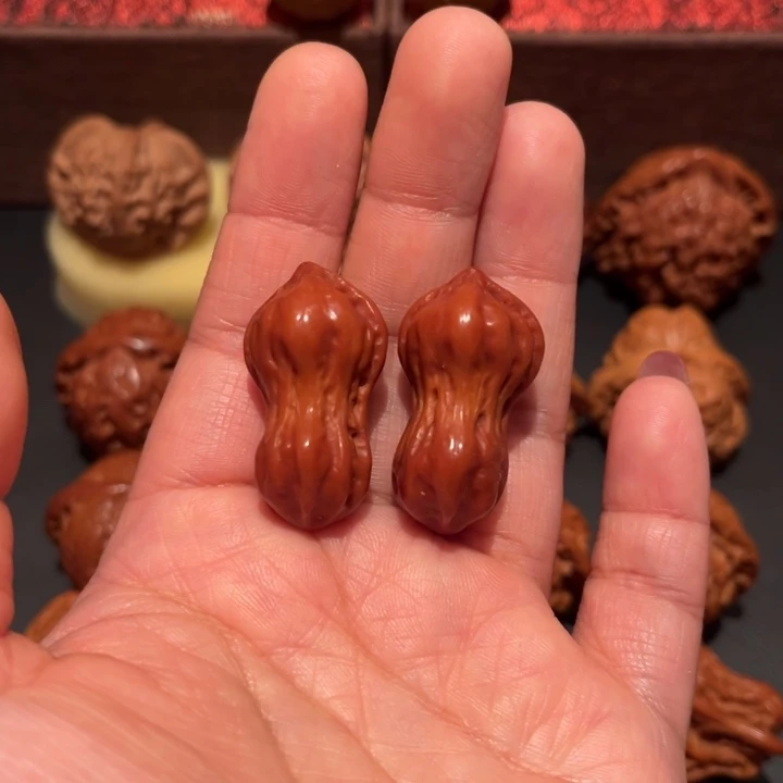 文玩核桃吊坠小花生