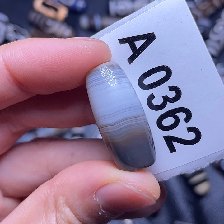 玛瑙/玉髓颈饰未镶嵌瑕疵