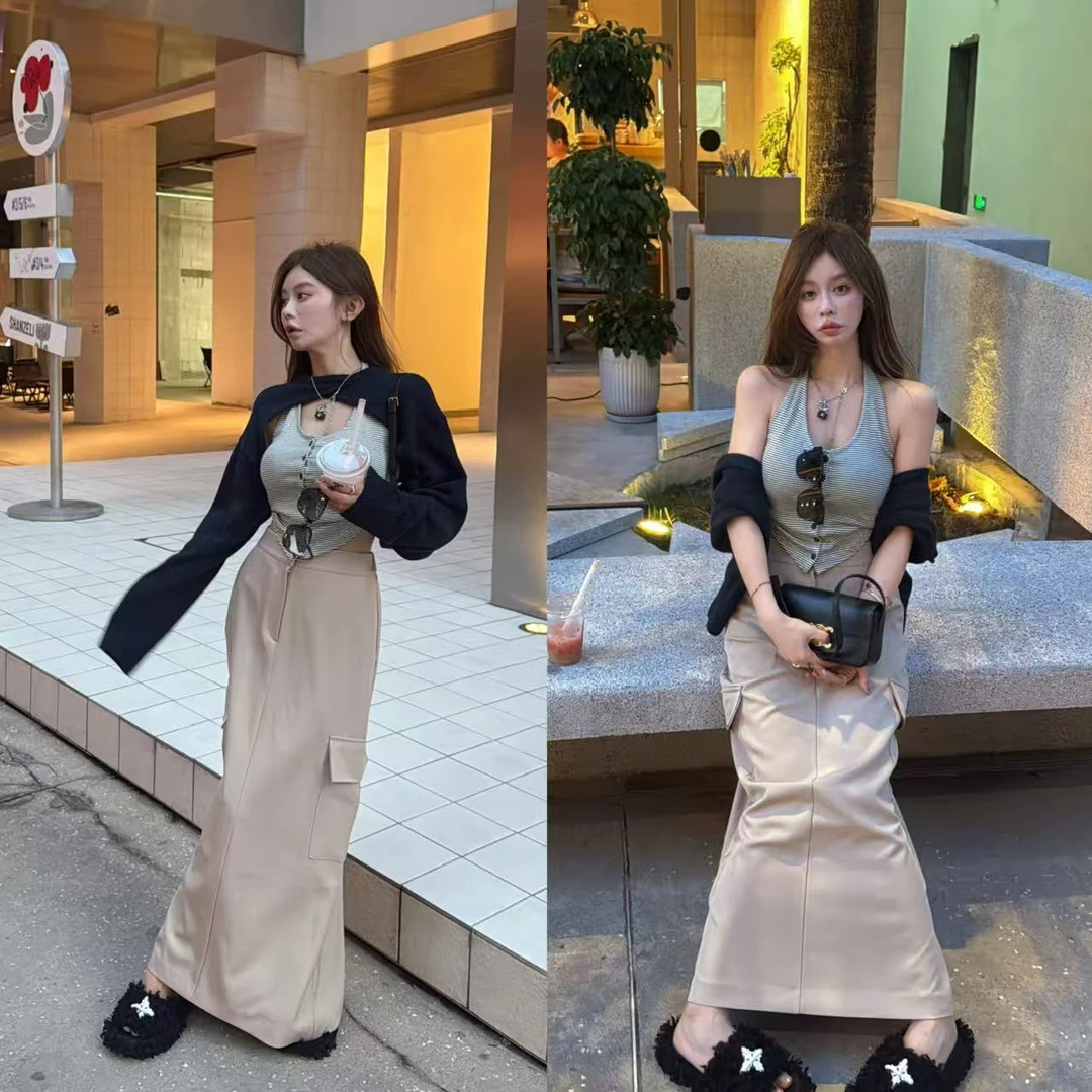 【YKL】恰好时光 藏蓝色针织坎肩细条纹挂脖背心卡其色口袋长裙