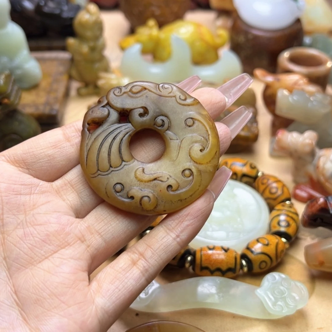 【闪购商品】蛇纹石玉颈饰未镶嵌