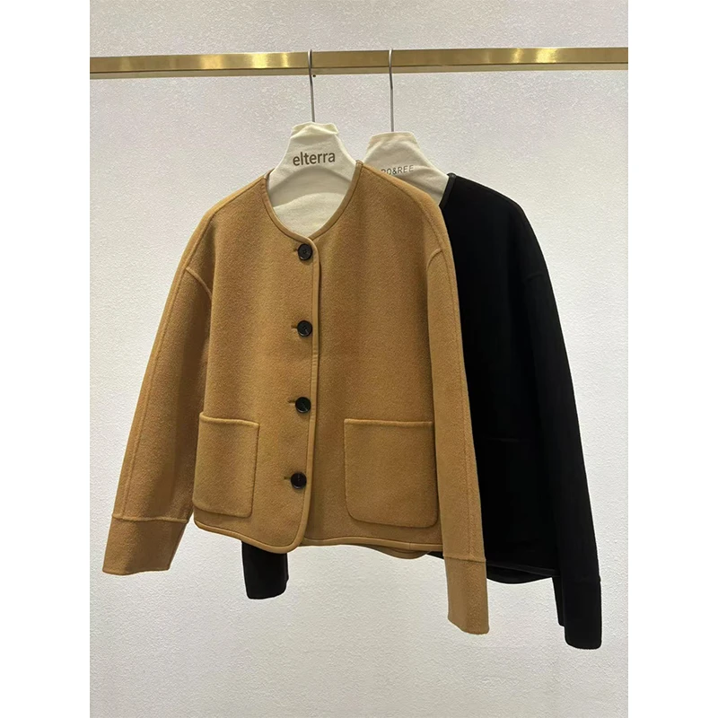 圆领插肩羊绒外套1169