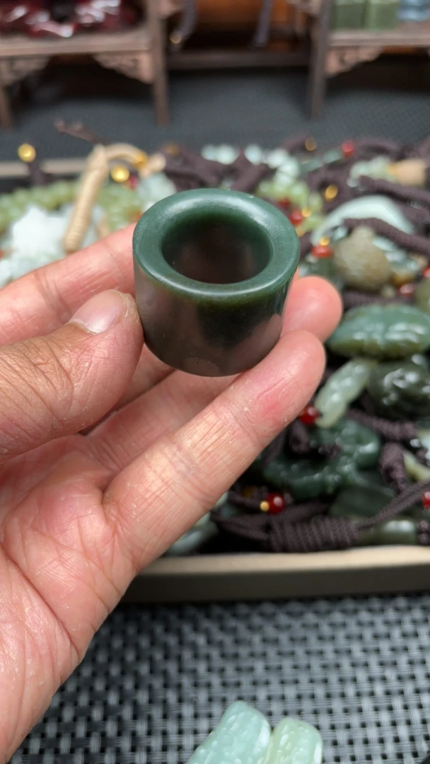 保真和田玉扳指21-24时尚吊坠百搭精雕拍一发一手工精致气质