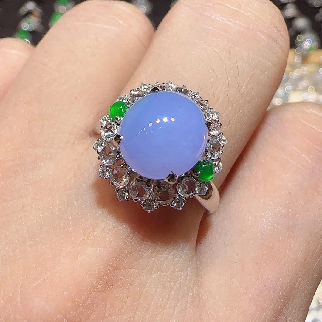 翡翠18K金镶嵌戒指蛋面