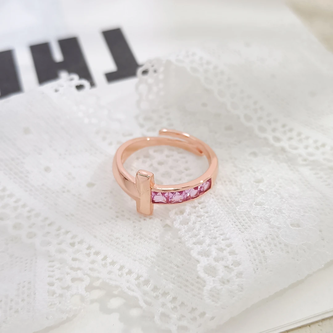 铜合金合成锆石戒指 WFXLM-003129【永恒枢轴】 戒指精致简约大方