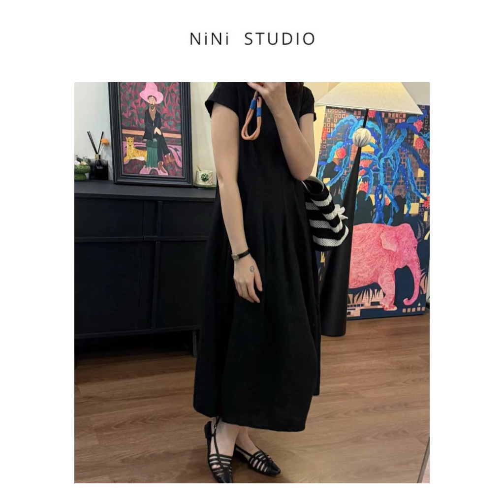 NiNi:极简主义风格黑色麻料连衣裙～