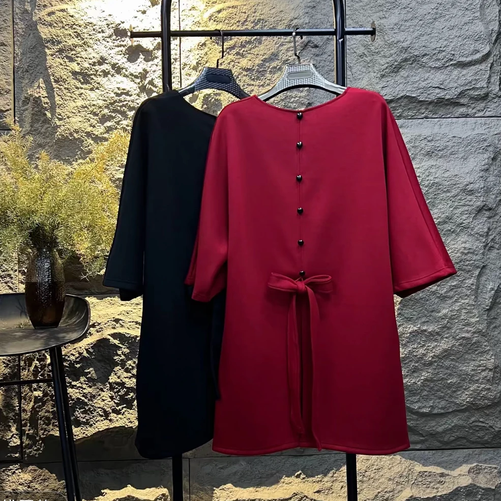 251.后背一排扣衫衣长约82