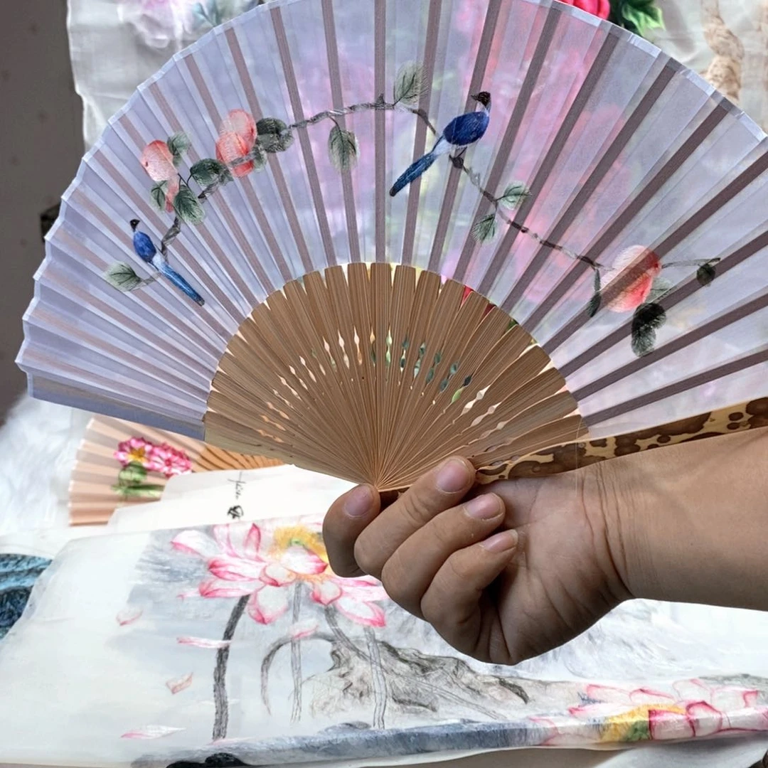 刺绣邪****苏州纯手工制作