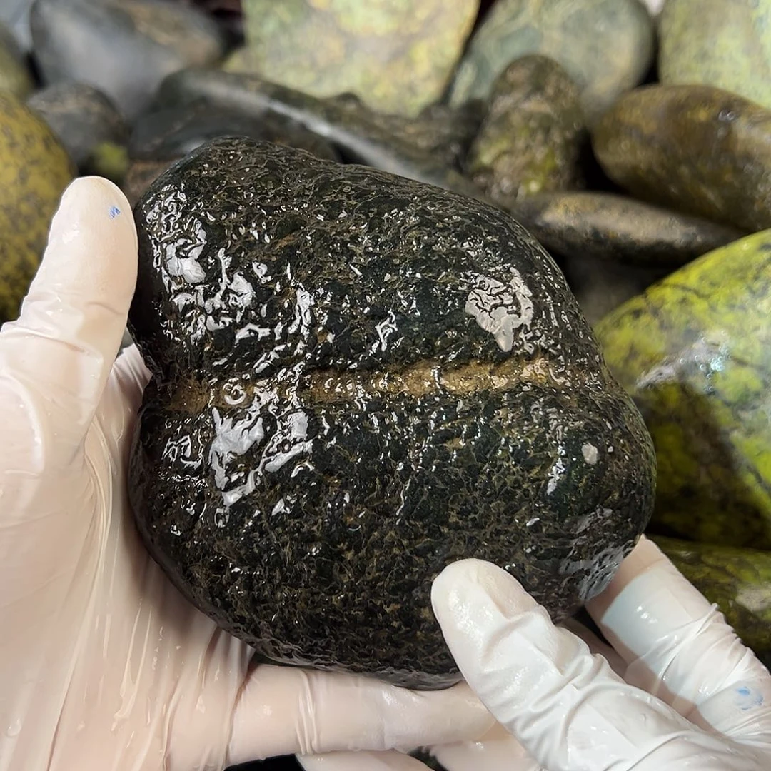 未镶嵌蛇纹石玉西藏藏玉药王石敬*