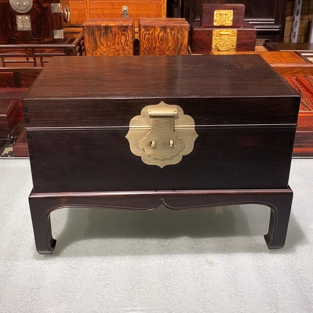 东非黑黄檀（紫光檀）独板马蹄足书箱