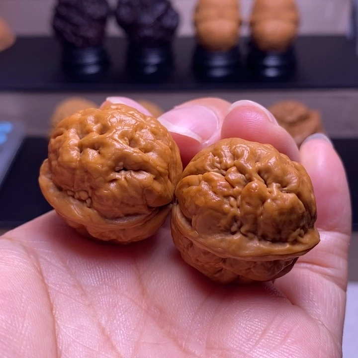 文玩核桃把件脑纹青蛙10